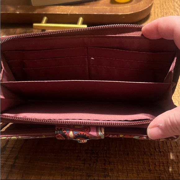 Vera Bradley RFID Turnlock and Zip Wallet - Picture 3 of 4